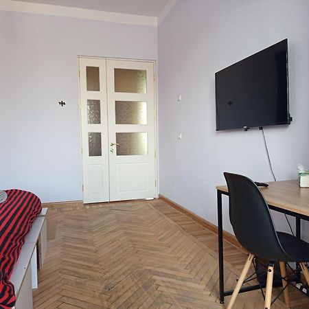 Living Spaces - Guesthouse Yerevan Ngoại thất bức ảnh